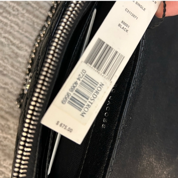 Marc Jacobs black leather with silver tone hardware hanging purse - Picture 11 of 13